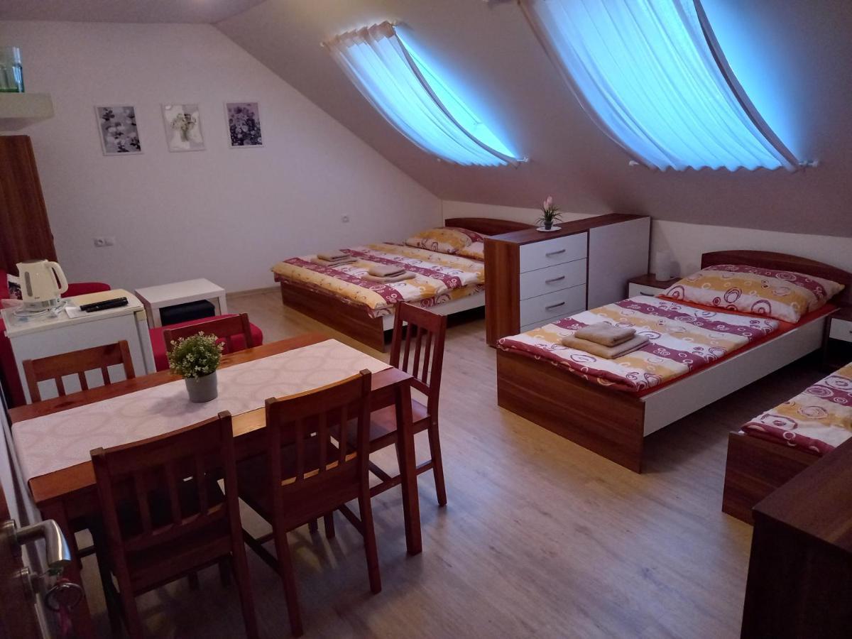 Alegria Natur Apartments Mikulov Luaran gambar