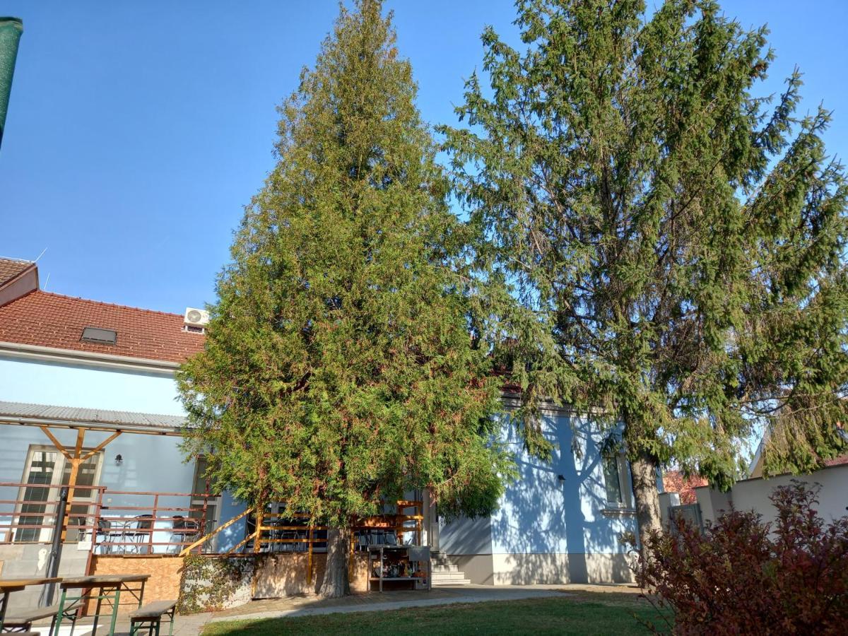 Alegria Natur Apartments Mikulov Luaran gambar
